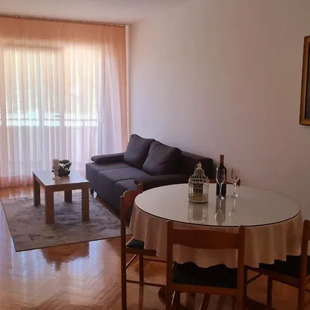 Apartments Baska Voda 公寓 巴什卡沃达